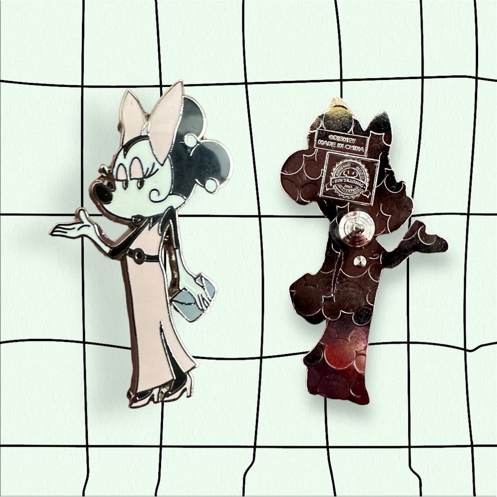 Minnie in Paris Disney Pin Bundle - Picture 2 of 5